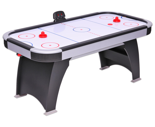 TISCHFUSSBALL - BILLARD & CO