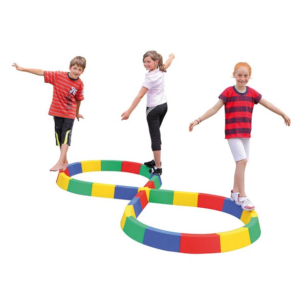 Balancier-Mauer, 27 Teile